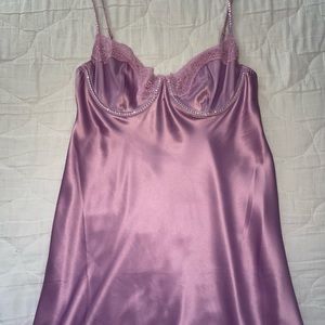 Victoria’s Secret never been worn pink slip dress- size medium